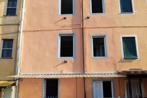 Casa Pronta Con Resede Privata Garage P/A Terreno