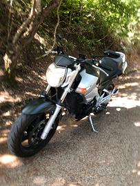Suzuki gsr