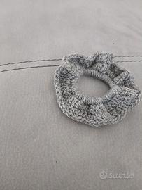 scrunchie fatto a mano 