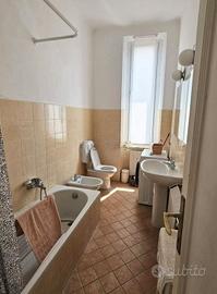 Stanza in prov.di Varese 400 spese incluse libera