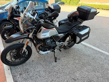 Moto Guzzi V85 tt