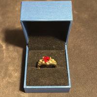 Anello in oro 9k con rodolite lampone