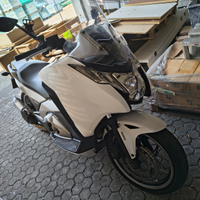Honda integra 700