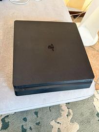 Sony Playstation PS4 usata pochissimo