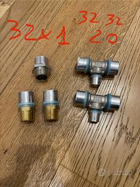 Set 5 raccordi NUOVI multistrato 32 a pressare