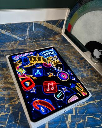 iPad pro 13 “wi-fi  ( X  )iPhone 17 pro max …