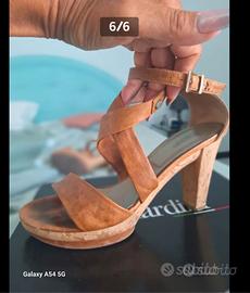 Sandalo nero giardini