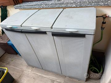 Pattumiera da esterno a tre posti