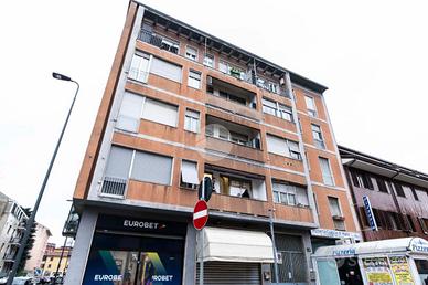 2 LOCALI A MILANO