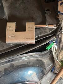 Lucchetto antiscasso corbin