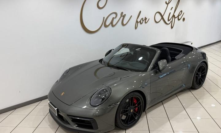 PORSCHE 992 Carrera 4 GTS Cabriolet