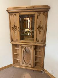 Vetrina ad angolo in abete massello