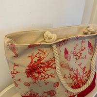 Borsa da spiaggia o spesa