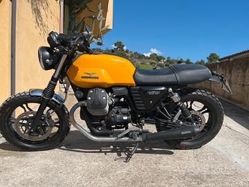 Moto Guzzi V7 II Stone -2015