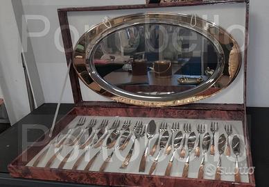 Codice: 266854 SERVIZIO POSATE DA DOLCE + VASSOIO