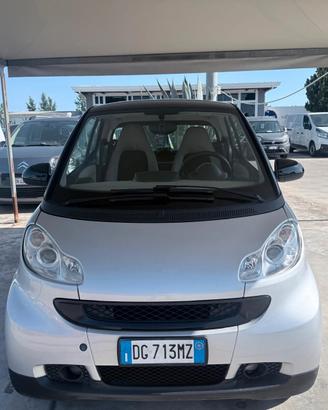 Smart ForTwo 1000 52 kW coupé limited one