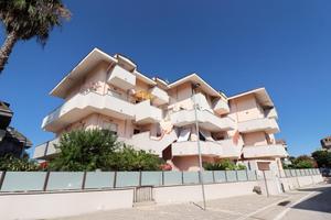 3 LOCALI A FRANCAVILLA AL MARE