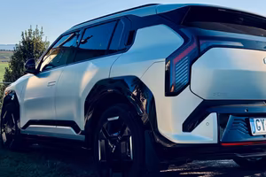 KIA EV3 81.4 kWh GT-line long range fino a 600 km