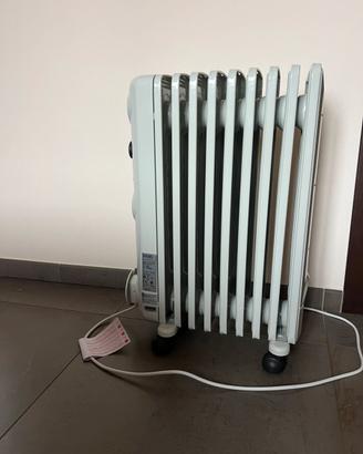 Termo/Radiatore elettrico ad olio  De Longhi