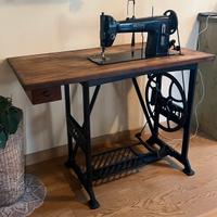 Macchina da cucire Necchi