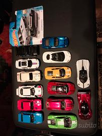 15 modellini Hotwheels