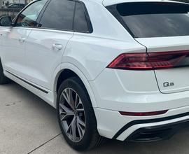 Audi Q8 5.0tdi quattro