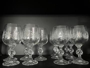 Set 11 bicchieri vintage in vetro inciso