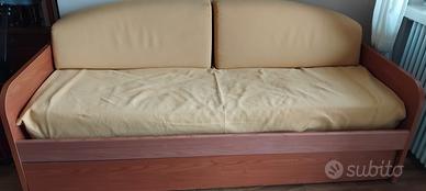 Divano letto matrimoniale 