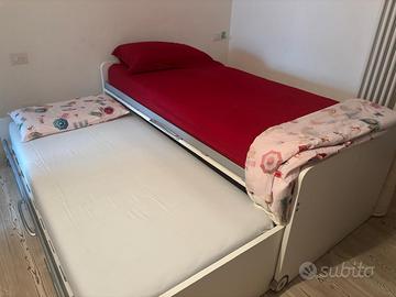 letto doppio scorrevole con cassetti e materassi