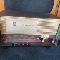 RADIO D' EPOCA MARCA SIERA ( 1961) FUNZIONANTE.