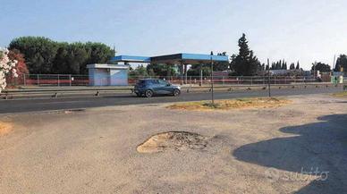 Immobile in asta di 315 m² con 1 locale a Monserra