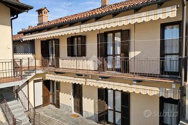 CASA SEMINDIPENDENTE A BRA