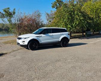 Rang Rover evoque 2.2 