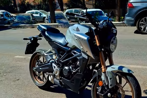 Honda CB125R 2023 - 7800 km