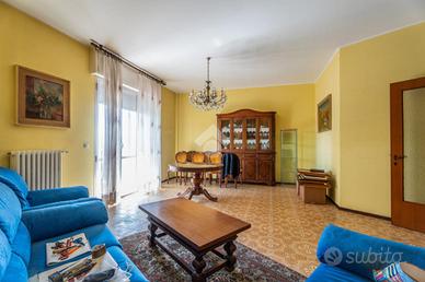 4 LOCALI A RIMINI