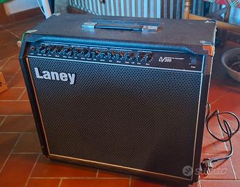Amplificatore Laney Combo Lv300 con pedale
