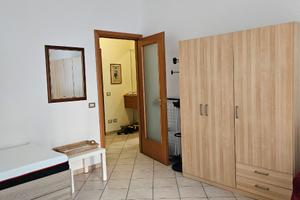 Ampia singola metropolitana