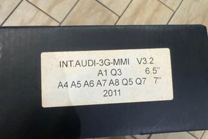 Interfaccia audio video + retrocamera per Audi