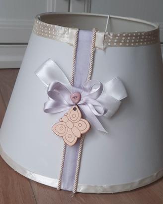 Paralume con fiocco e farfalla