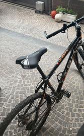 Mountain Bike IBK Hero 27.5 – Freni a disco