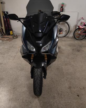 Honda Forza 750 2023