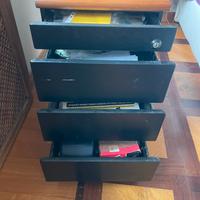 Cassettiera in metallo con ruote – 4 cassetti