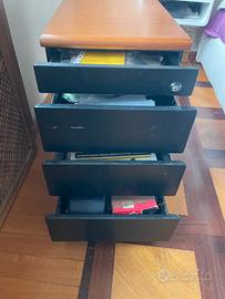 Cassettiera in metallo con ruote – 4 cassetti