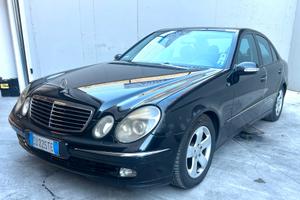 Mercedes E 320 TD CDI ELEGANCEBerlina