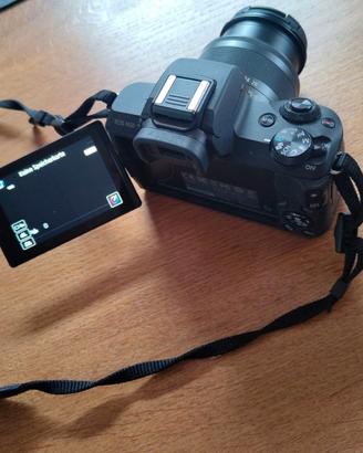 Mirrorless con obiettivi tele e macro