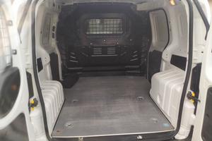 vedesi fiorino 17 000 km disel