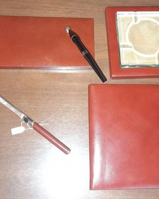 Accessori per scrivania in pelle