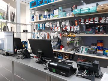 Negozio di telefonia/informatica