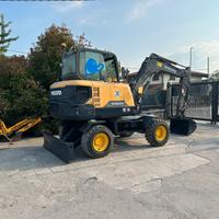 E229 Escavatore gommato Volvo 50 q