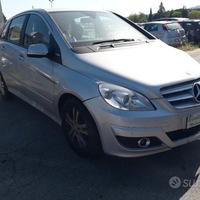 Ricambi Mercedes Classe B180 Benzina 2010